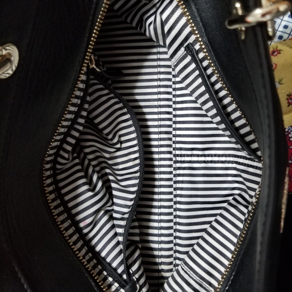 Purse - Picture 3 of 3
